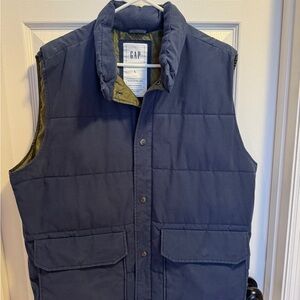 GAP Men's Navy Quilted Vest